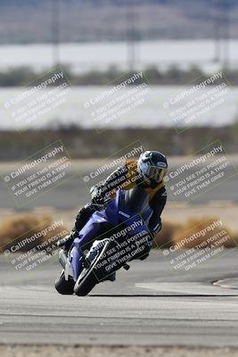 media/Nov-16-2025-Race Pace (Sun) [[8c5fa54630]]/Non Verified Riders (1st 20 Minutes)/1-Turn 14 (10am)/